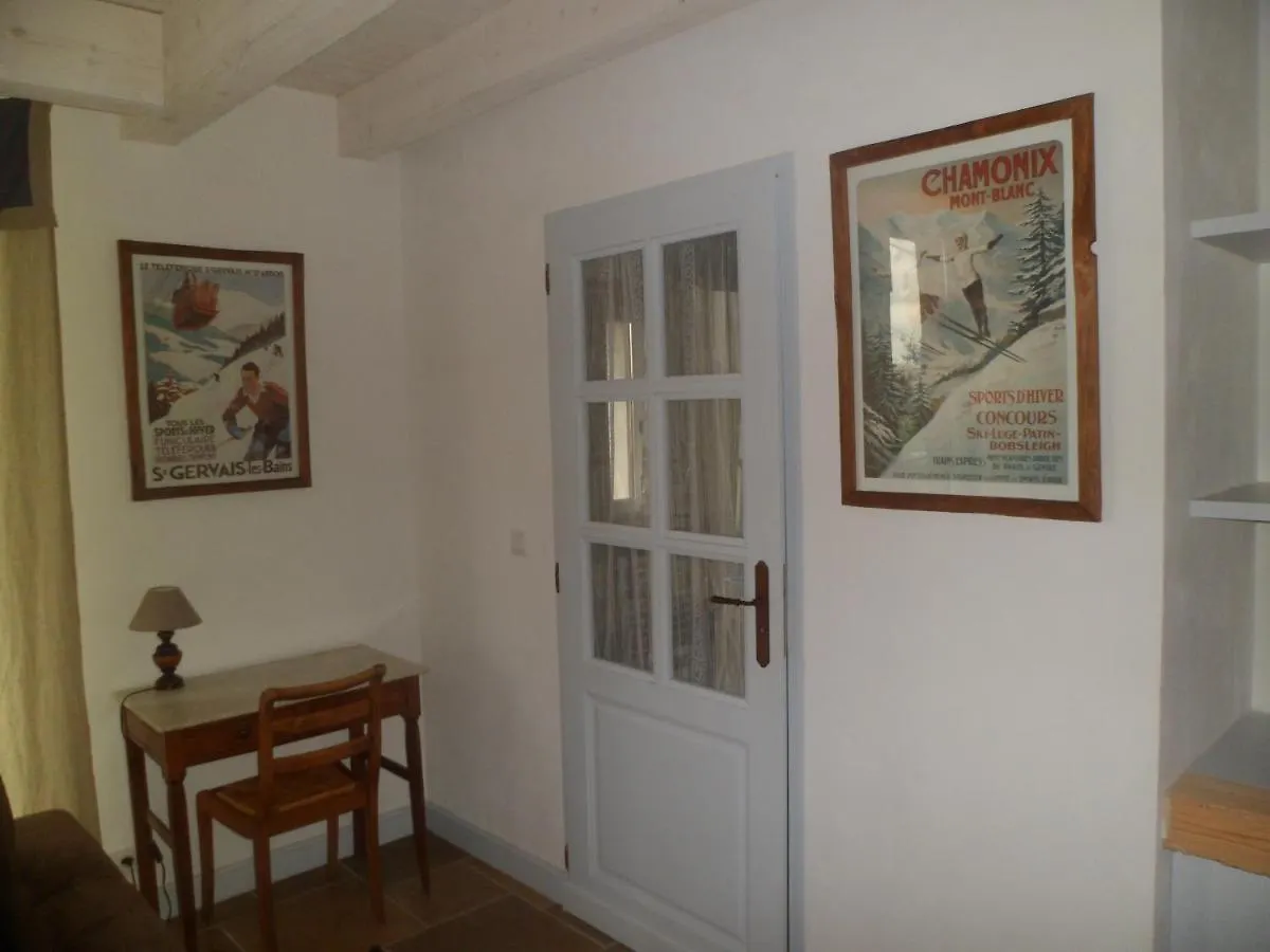 La Grange Au Bois Apartment Les Ollieres